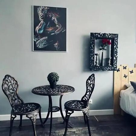 Orphelin Studio Avec Balneo Proche Centre Ville Реймс Екстер'єр фото